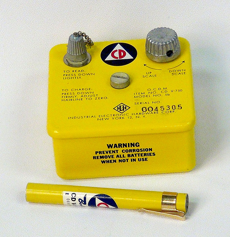 CD-V750-5 Dosimeter Charger